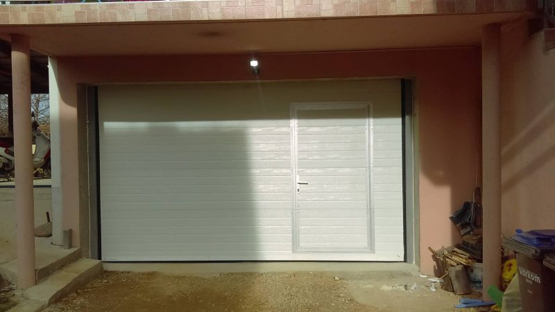 SEKCIJSKA GARAŽNA VRATA  SW SOLID MAX 300×210 – NAJJEFTINIJE U HRVATSKOJ