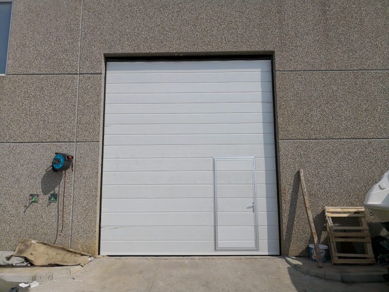 SEKCIJSKA GARAŽNA VRATA SW SOLID MAX 330×280 – NAJJEFTINIJE U HRVATSKOJ