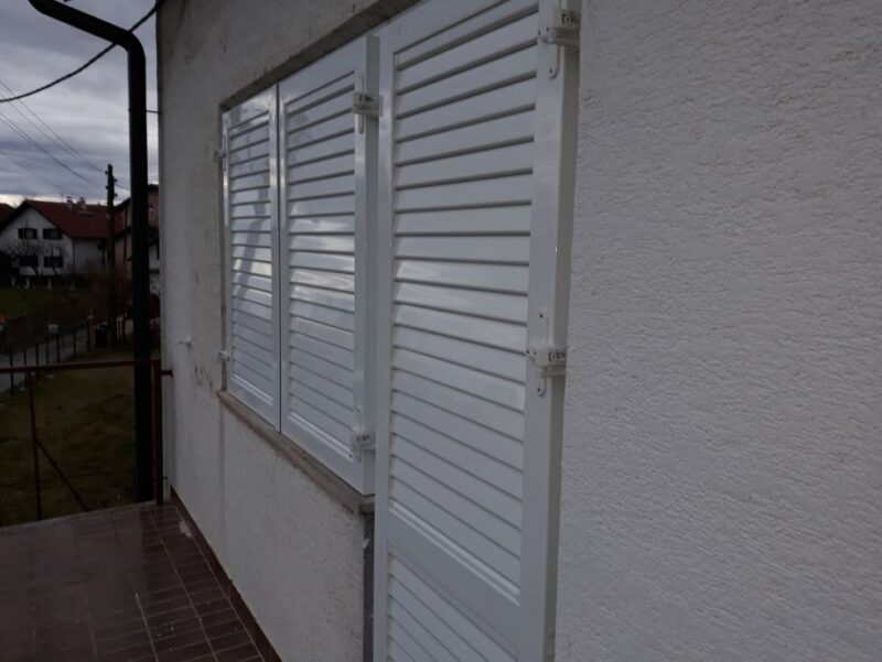 ALUMINIJSKA GRILJA JEDNOKRILNA 100×220 – NAJJEFTNIJE U HRVATSKOJ