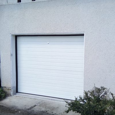SEKCIJSKA GARAŽNA VRATA 425×200 – NAJJEFTINIJE U HRVATSKOJ