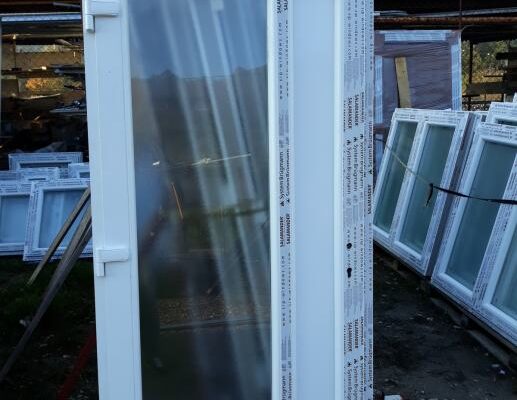 PVC vrata kommerling 70 ad 100x210 staklo/panel Okomito