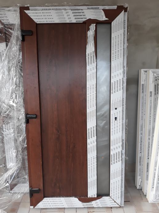 PVC ULAZNA VRATA SALAMANDER – NAJJEFTINIJA U HRVATSKOJ – NJEMAČKA KVALITETA