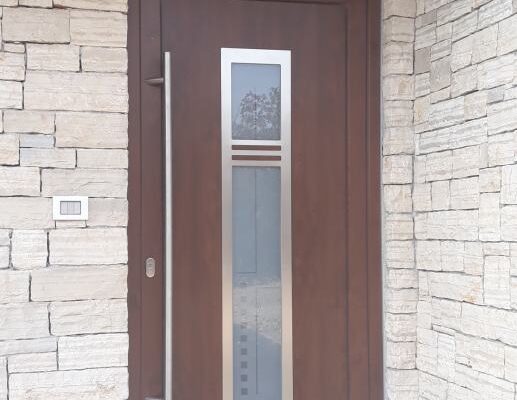 pvc ulazna vrata za kuću sa panelom - salamander bluEVO 82