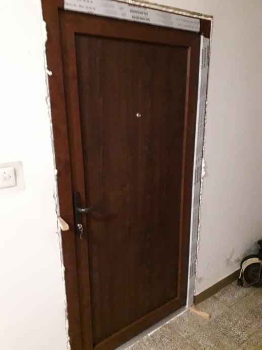 PVC ULAZNA VRATA SALAMANDER – NAJJEFTINIJA U HRVATSKOJ – NJEMAČKA KVALITETA
